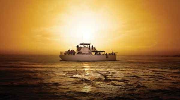 a small boat in a body of water